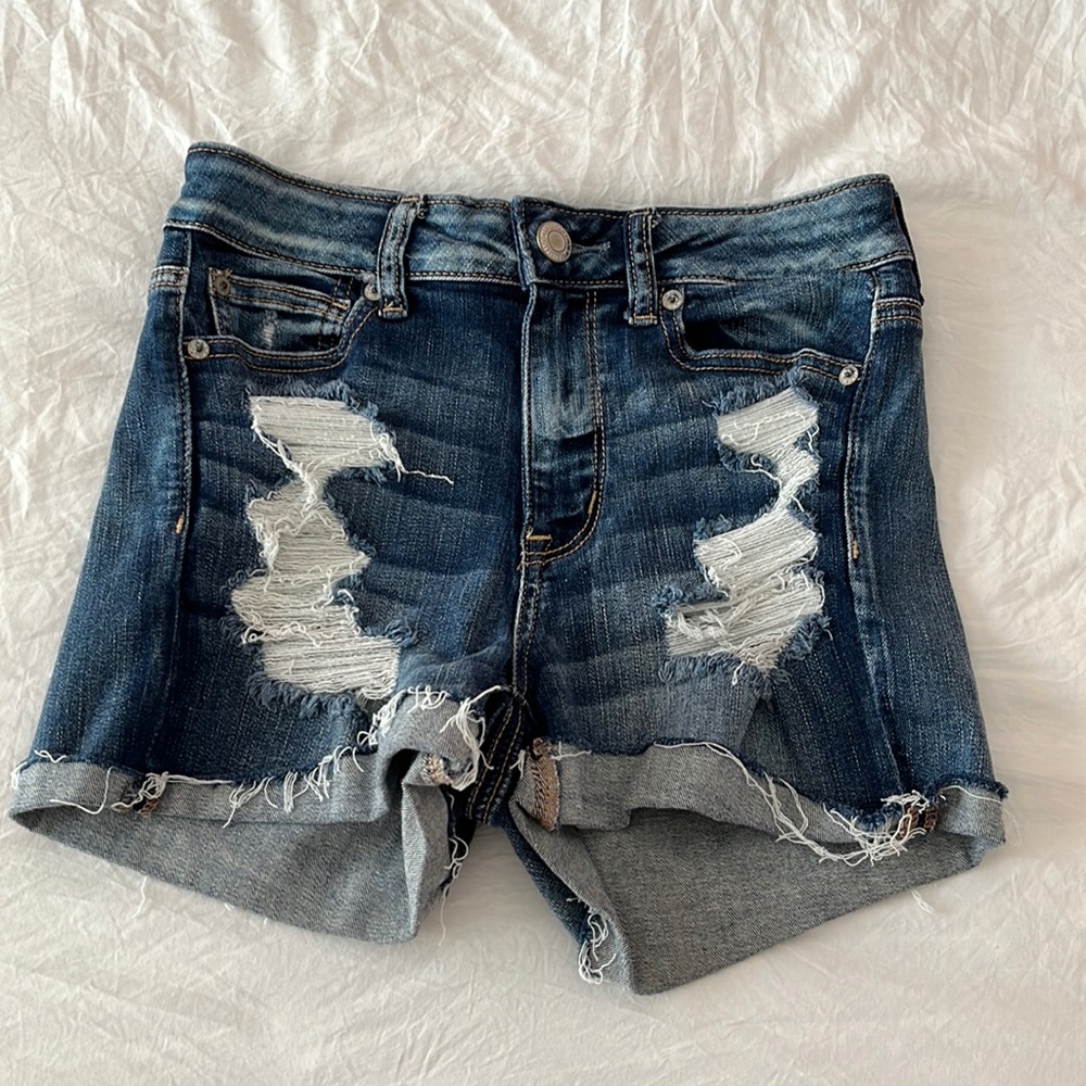 American Eagle Next Level Stretch high waisted jean shorts size 4